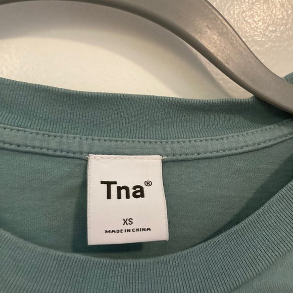 TNA cropped t-shirt - Picture 2 of 2